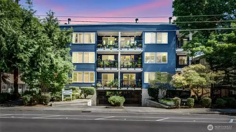 18210 73rd Ave NE #304, Kenmore, WA 98028