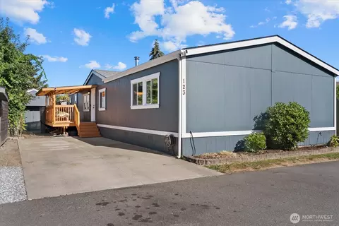 31600 126th Ave SE #123, Auburn, WA 98092