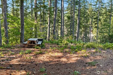 261 NE Circle Dr, Tahuya, WA 98588