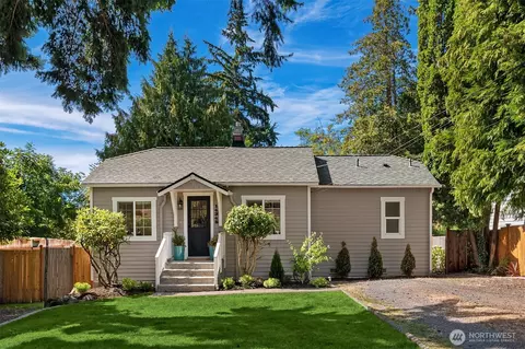 14345 36th Ave NE, Seattle, WA 98125