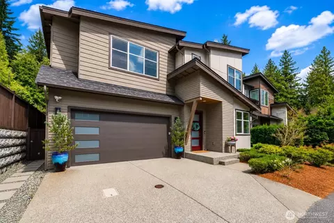 24387 NE 24th St, Sammamish, WA 98074