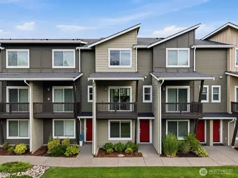 17416 118th Ave Ct E #F, Puyallup, WA 98374
