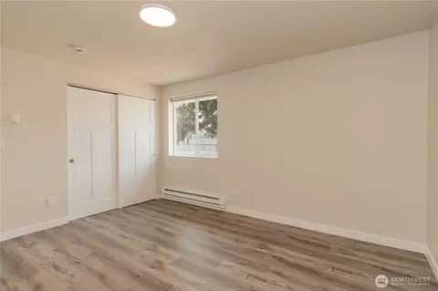 Bedroom - 17520 6th Ave Ct E, Spanaway, WA 98387 photo 4 of 6