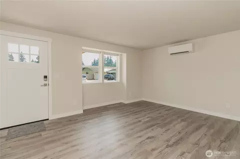 Living - 17520 6th Ave Ct E, Spanaway, WA 98387 photo 2 of 4