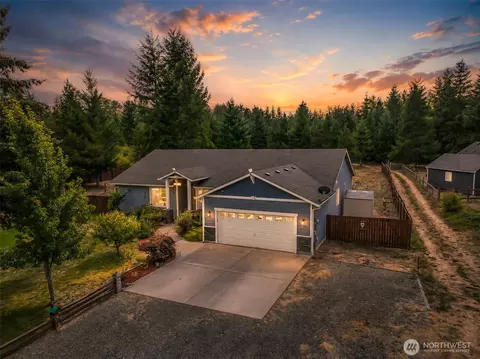 13915 Tomcat Ln SE, Yelm, WA 98597