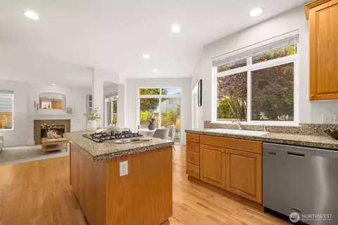 Kitchen - 17617 31st Dr SE, Bothell, WA 98012 photo 3 of 5