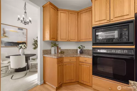Kitchen - 17617 31st Dr SE, Bothell, WA 98012 photo 1 of 5