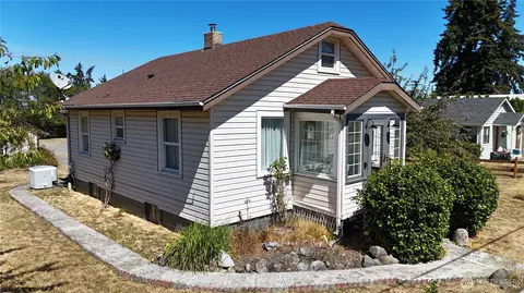215 W Motor Ave, Port Angeles, WA 98362