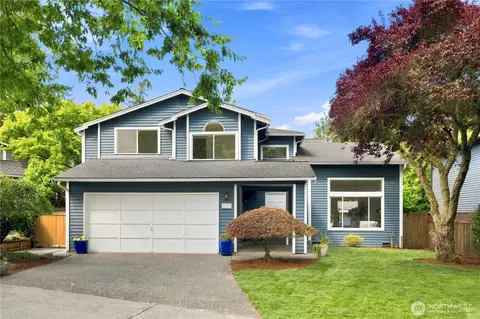 921 6th Pl S, Kirkland, WA 98033