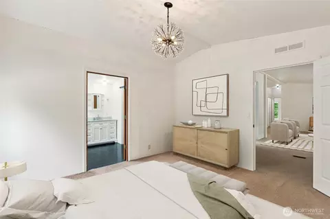 Bedroom - 520 E Stadium Beach Rd W, Grapeview, WA 98546 photo 3 of 10