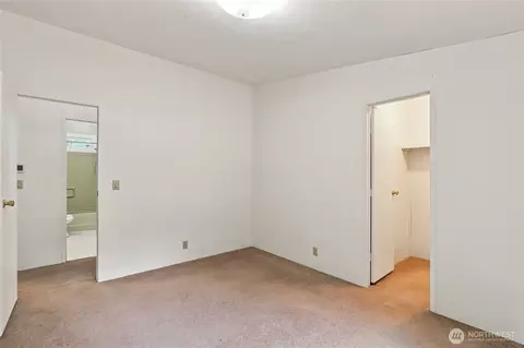 Bedroom - 520 E Stadium Beach Rd W, Grapeview, WA 98546 photo 8 of 10