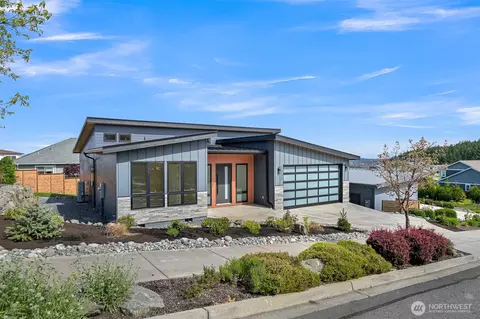 3953 Rock Ridge Pkwy, Anacortes, WA 98221