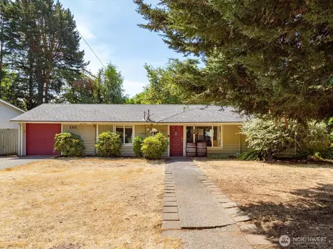 1331 N 121st St, Seattle, WA 98133