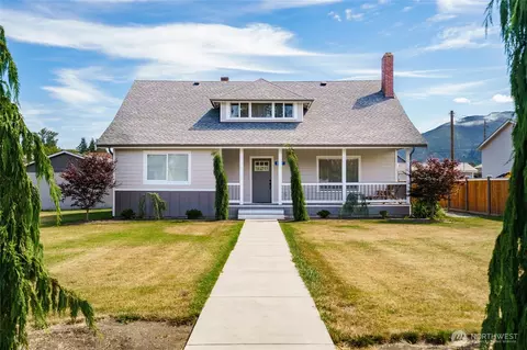 8387 Dyer St, Lyman, WA 98263