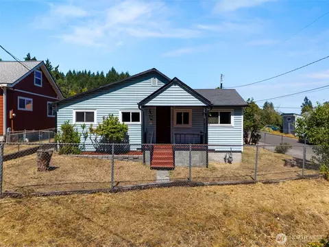 1159 Hazel Ave NW, Bremerton, WA 98312