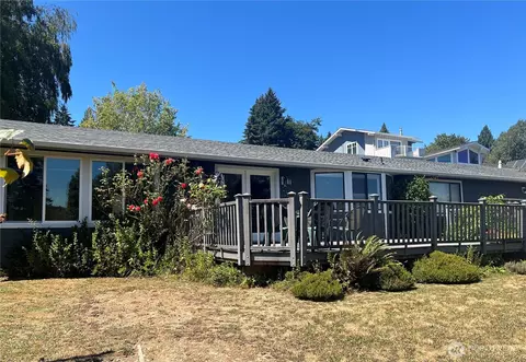 23905 104th Ave SW, Vashon, WA 98070
