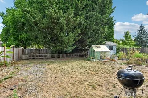 Exterior - 508 Eldredge Ave NW, Orting, WA 98360 photo 8 of 10