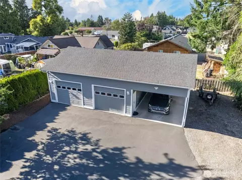 Exterior - 3218 Division St, Enumclaw, WA 98022 photo 12 of 14