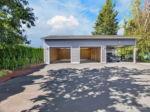 Exterior - 3218 Division St, Enumclaw, WA 98022 photo 8 of 14