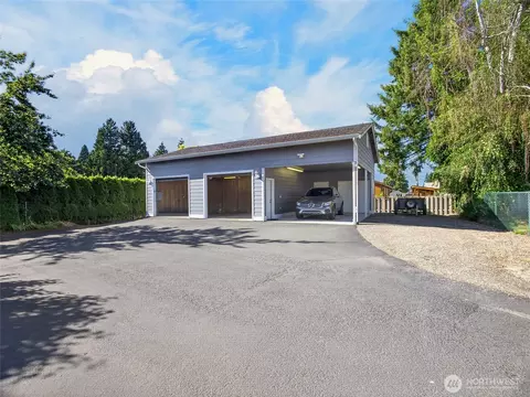 Exterior - 3218 Division St, Enumclaw, WA 98022 photo 10 of 14