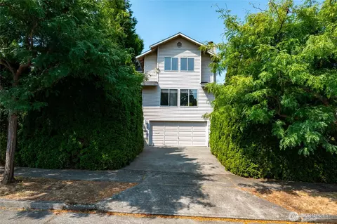 4407 30th Ave W, Seattle, WA 98199