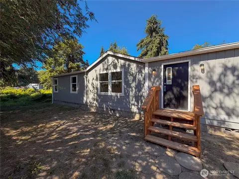 421 N 5th St, Toledo, WA 98591