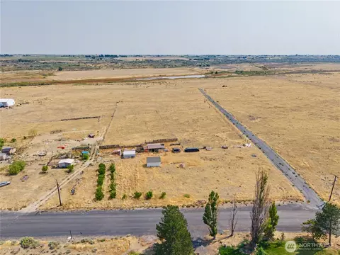 9625 Rd H8 NE, Moses Lake, WA 98837