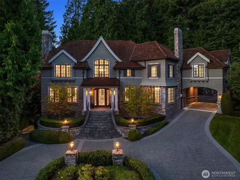 20424 NE 64th Pl, Redmond, WA 98053