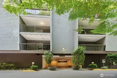 6479 E 137th Ave NE #365, Redmond, WA 98052