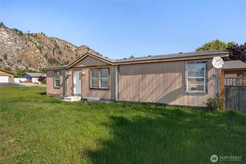 14901 Voss Pl, Entiat, WA 98822