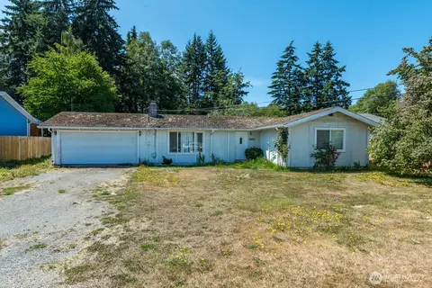 1290 S Uplands Dr, Camano Island, WA 98282