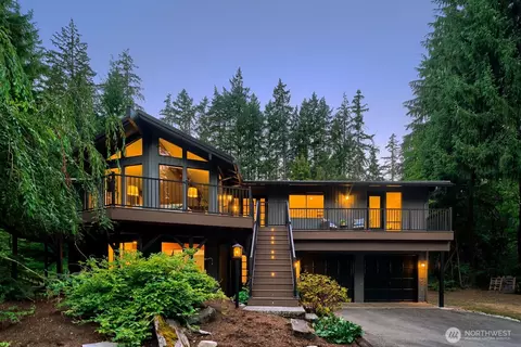 22619 87th Ave SE, Woodinville, WA 98077