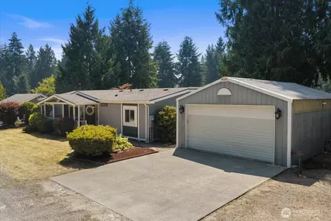 12407 207th Ave E, Bonney Lake, WA 98391