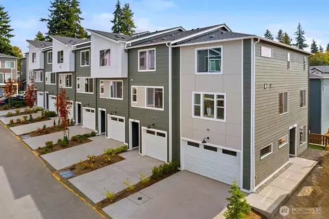 16823 Alder Way #M8, Lynnwood, WA 98037