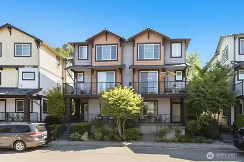 10372 156th Pl NE #101, Redmond, WA 98052
