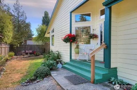 3190 Mcclellan St, Port Townsend, WA 98368