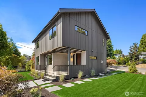 4530 NE 55th St, Seattle, WA 98105