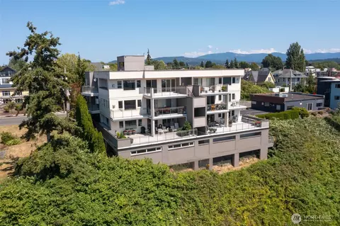 1301 W Holly St #302, Bellingham, WA 98225