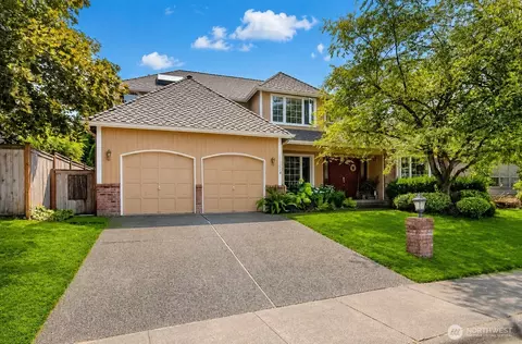 12523 NE 164th St, Woodinville, WA 98072