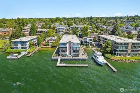 6421 Lake Washington Blvd NE #301, Kirkland, WA 98033