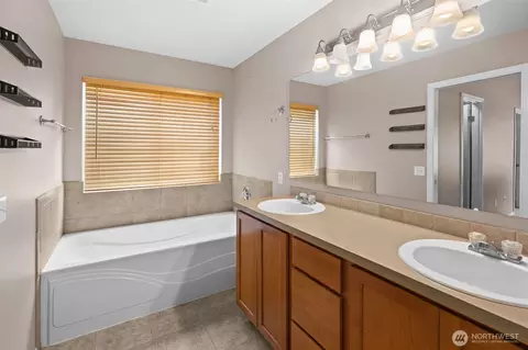 Bath - 19219 205th St E, Orting, WA 98360 photo 2 of 4