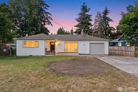 1215 Hall St SE, Lacey, WA 98503