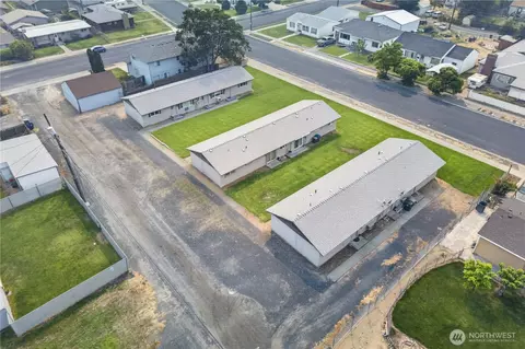 1137 1139 Cascade Ave, Moses Lake, WA 98837