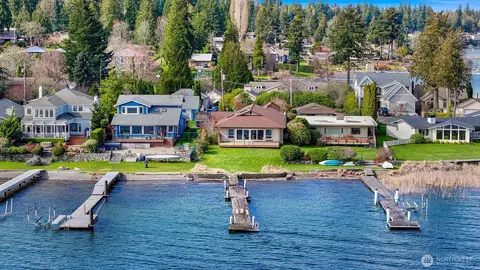 1538 Fairview St, Bellingham, WA 98229