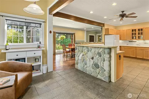 Kitchen - 2911 E Taneum Rd, Thorp, WA 98946 photo 1 of 4
