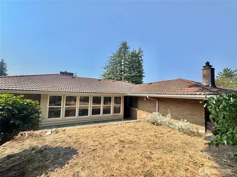 628 E Titus St, Kent, WA 98030