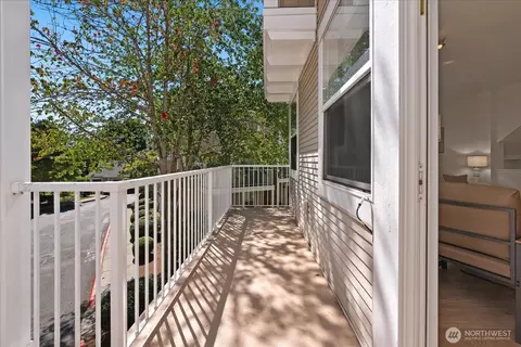 Exterior - 16347 119th Ln NE, Bothell, WA 98011 photo 3 of 7