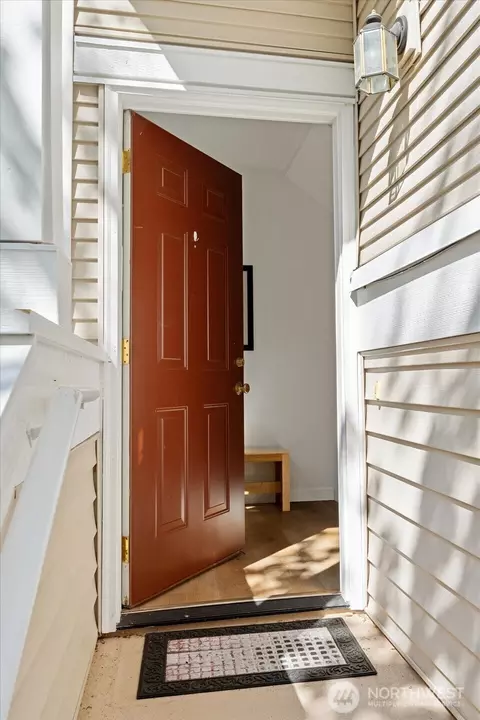 Entry Way - 16347 119th Ln NE, Bothell, WA 98011 photo 1 of 2