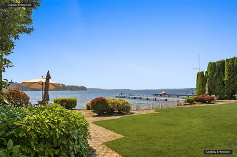9039 NE Juanita Dr #307, Kirkland, WA 98034