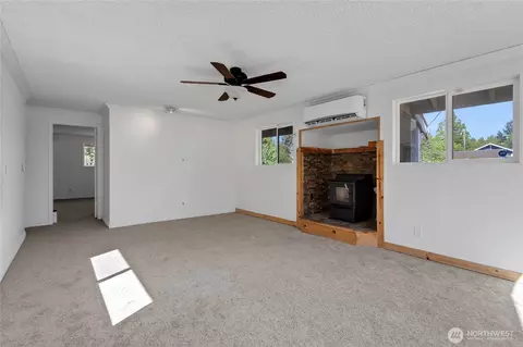Living - 26318 SE 428th St, Enumclaw, WA 98022 photo 2 of 2
